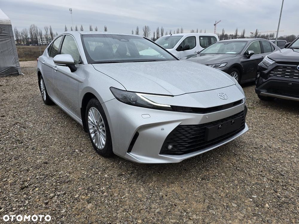 Toyota Camry 2.5 Hybrid Dynamic Force Comfort e-CVT - 4