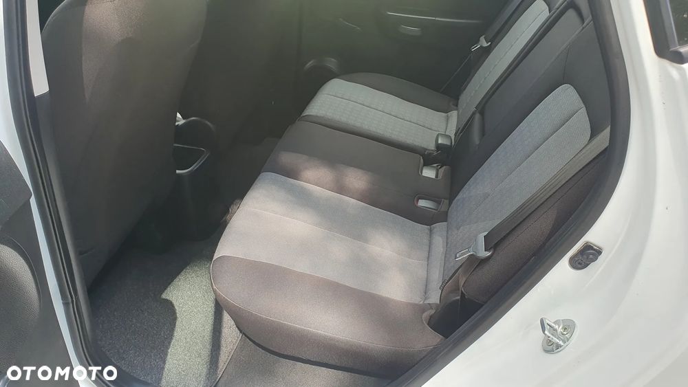 Kia Venga 1.4 CVVT Spirit - 11
