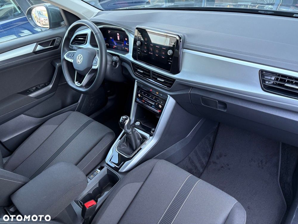 Volkswagen T-Roc - 17