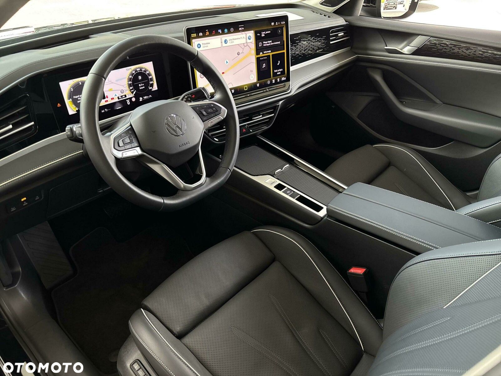 Volkswagen Passat - 11