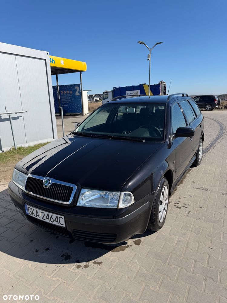 Skoda Octavia 1.6 Tour - 5