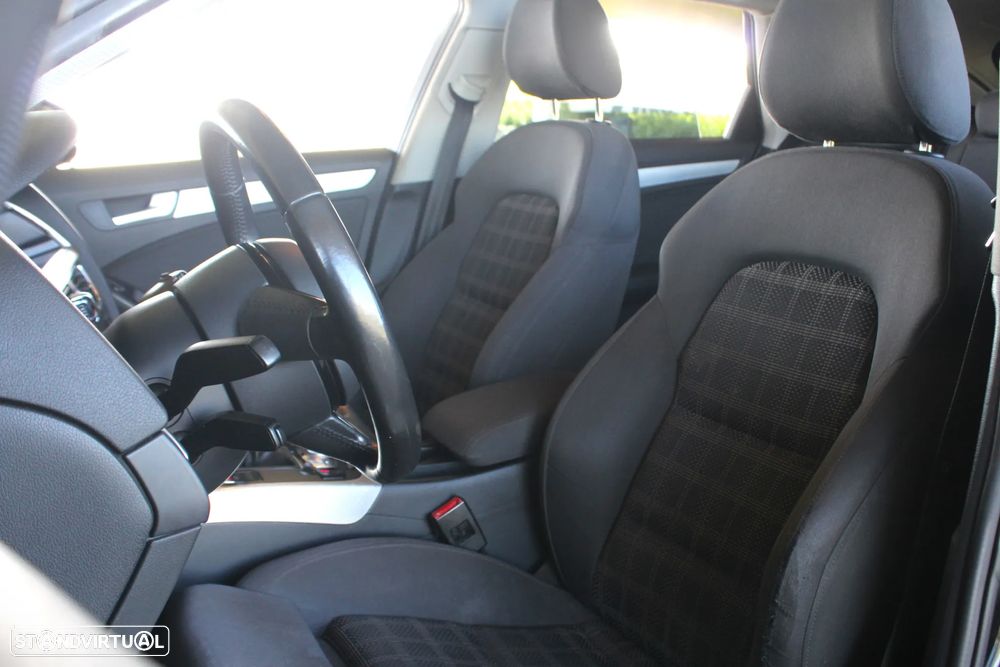 Audi A4 Avant 2.0 TDI DPF S line Sport Pack - 36