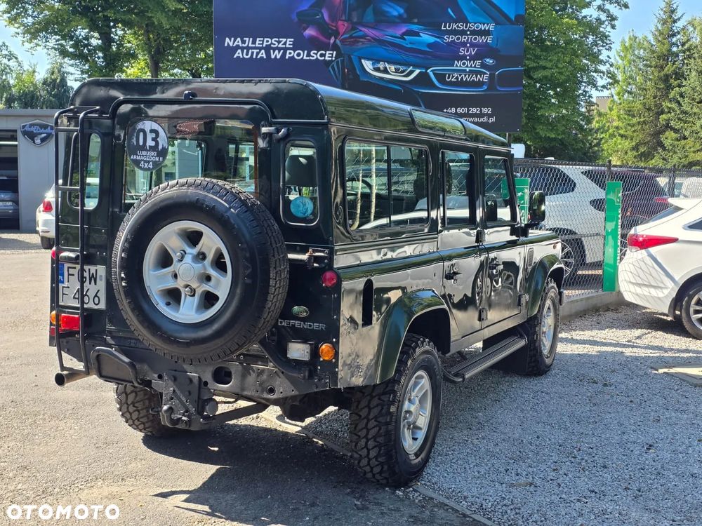 Land Rover Defender 110 SE - 7
