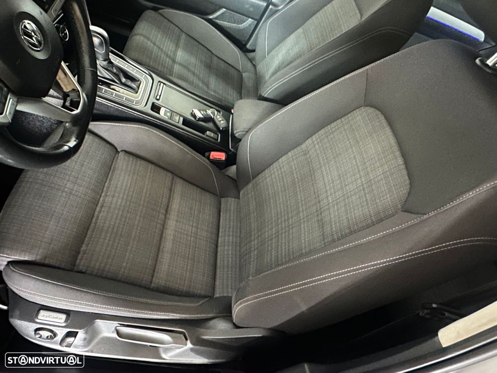 VW Passat 1.6 TDI Business DSG - 15