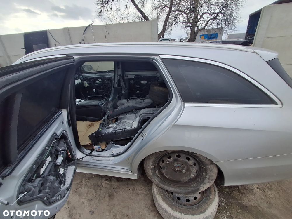 Mercedes-Benz Klasa E 220 d Business Edition 9G-TRONIC - 3