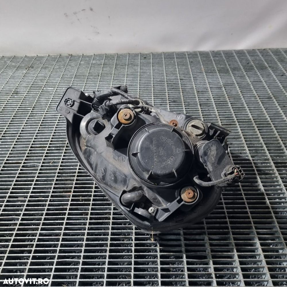 Far Stanga Hyundai Tucson 2006 - 2010 SUV 4 Usi (1477) Fara xenon - 5