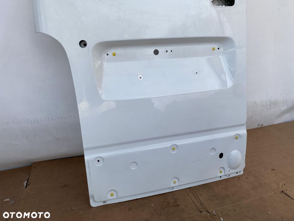 MASTER 2 MOVANO INTERSTAR 98- DRZWI TYLNE BIAŁE LEWE MIEJSCE NA SZYBE - 4