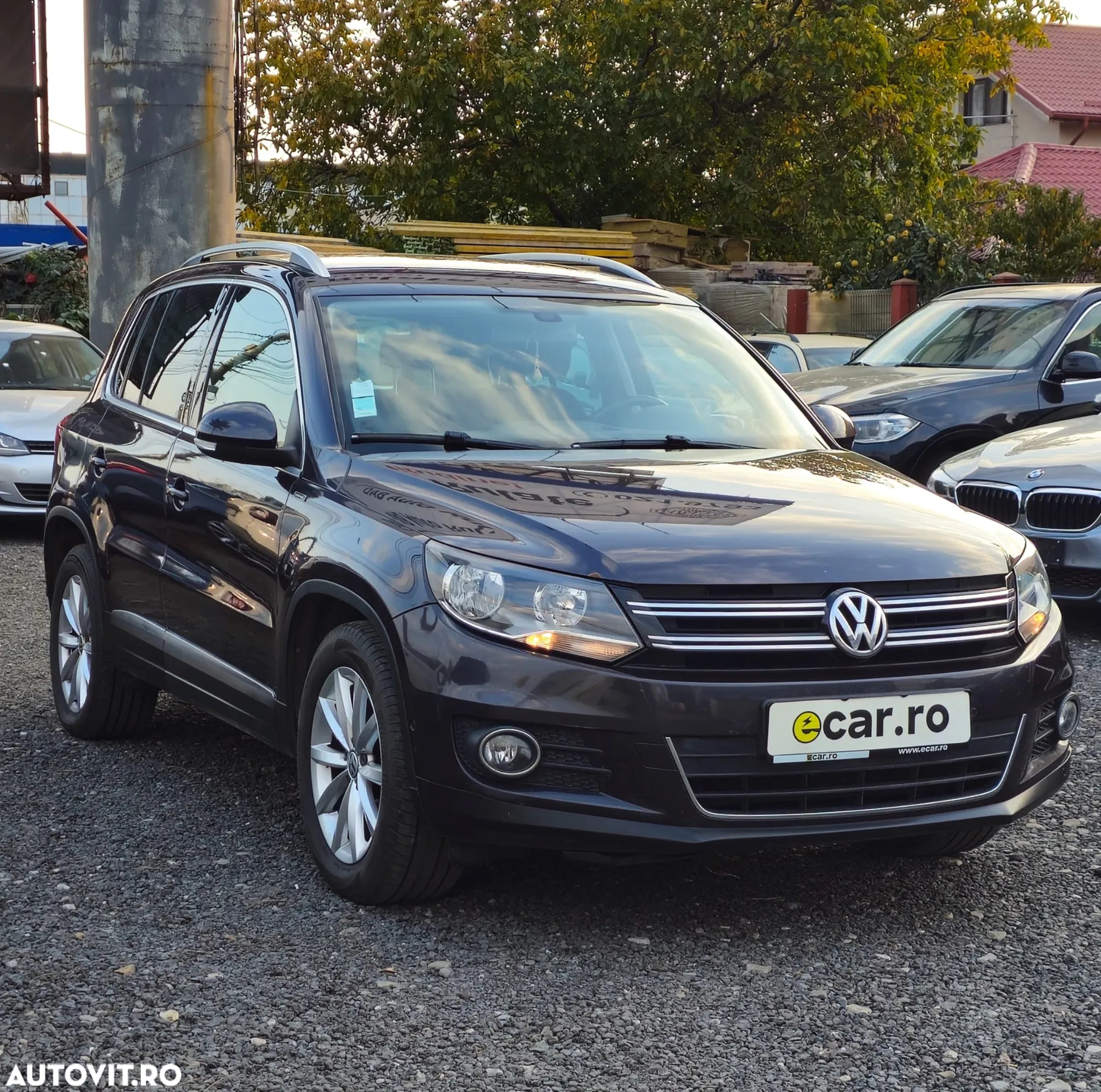 Volkswagen Tiguan - 2