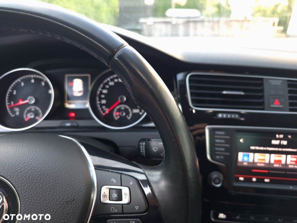 Volkswagen Golf 1.4 TSI BMT Highline - 21