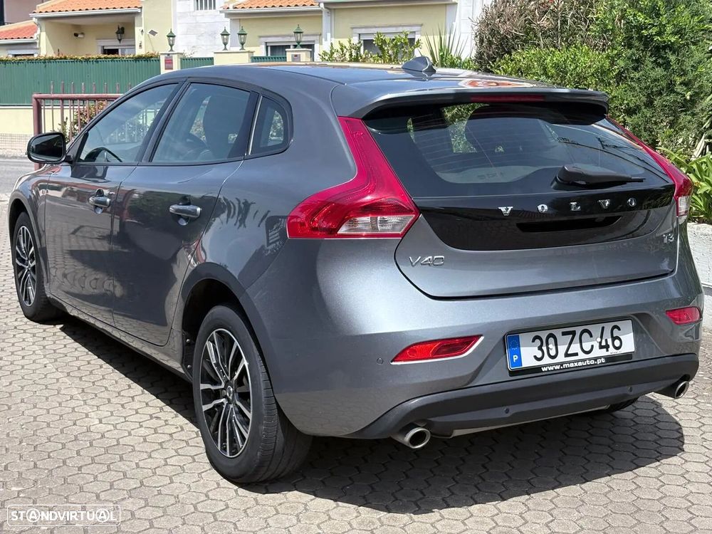 Volvo V40 1.5 T3 Sport Edition Plus Geartronic - 25