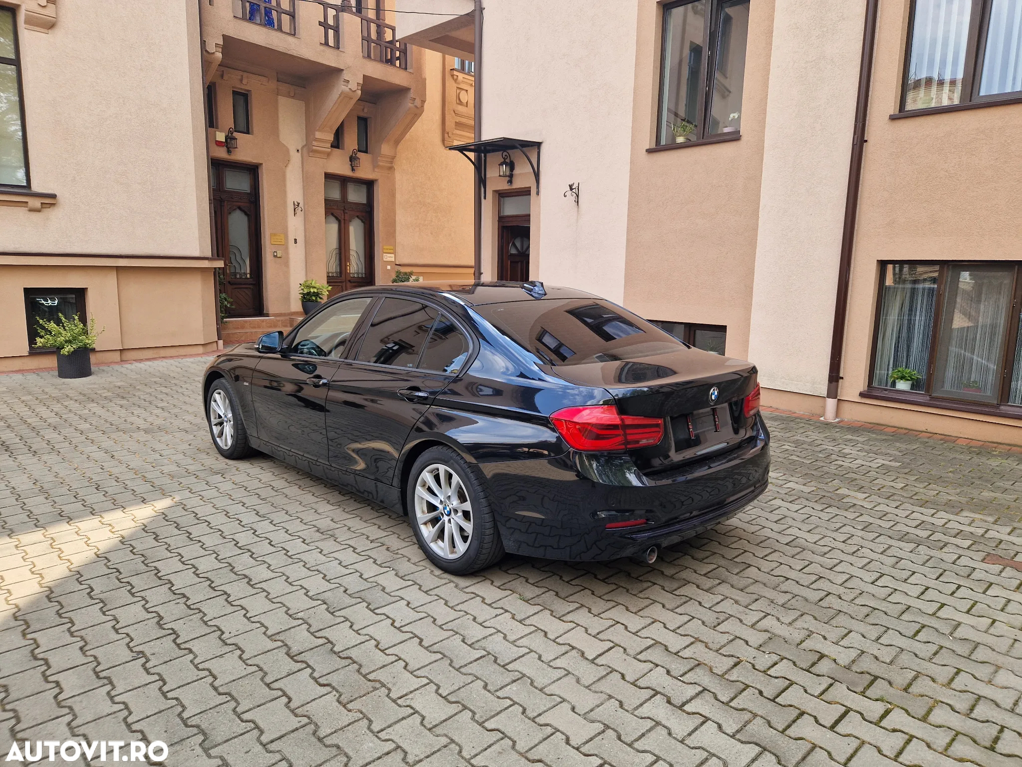 BMW Seria 3 318d AT MHEV - 6
