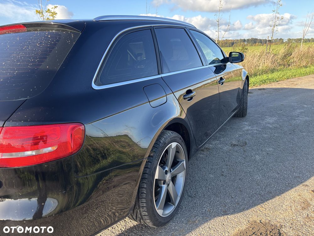 Audi A4 Avant 2012 photo 3