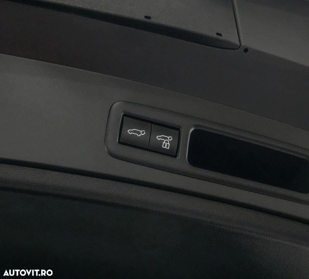 Lexus UX 300e Luxury - 28