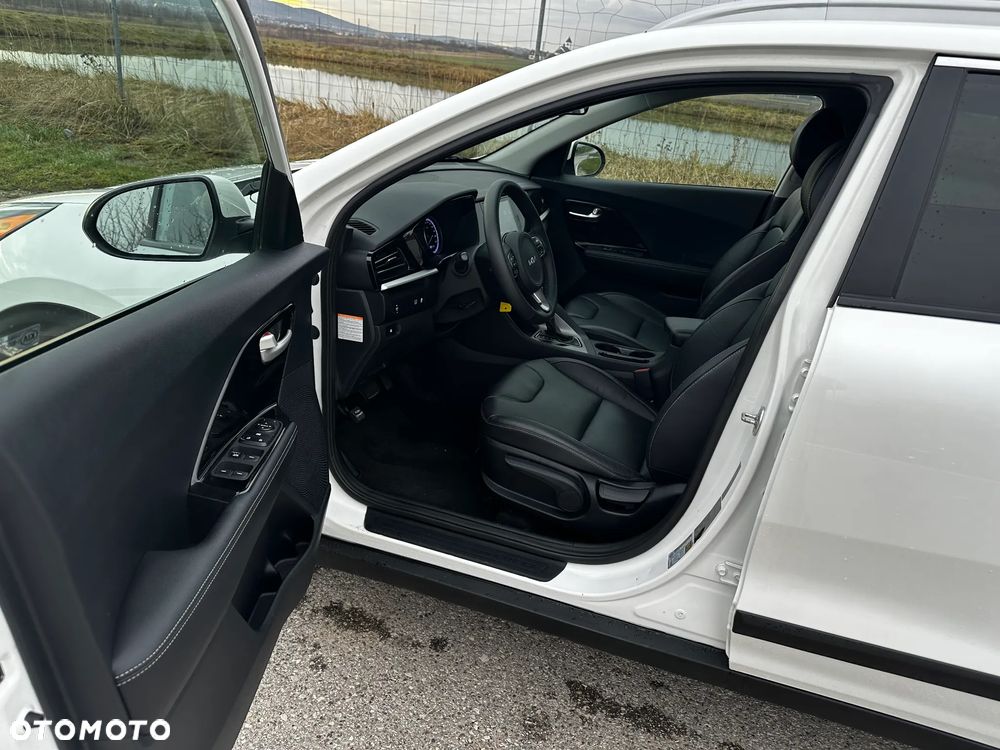 Kia Niro - 11