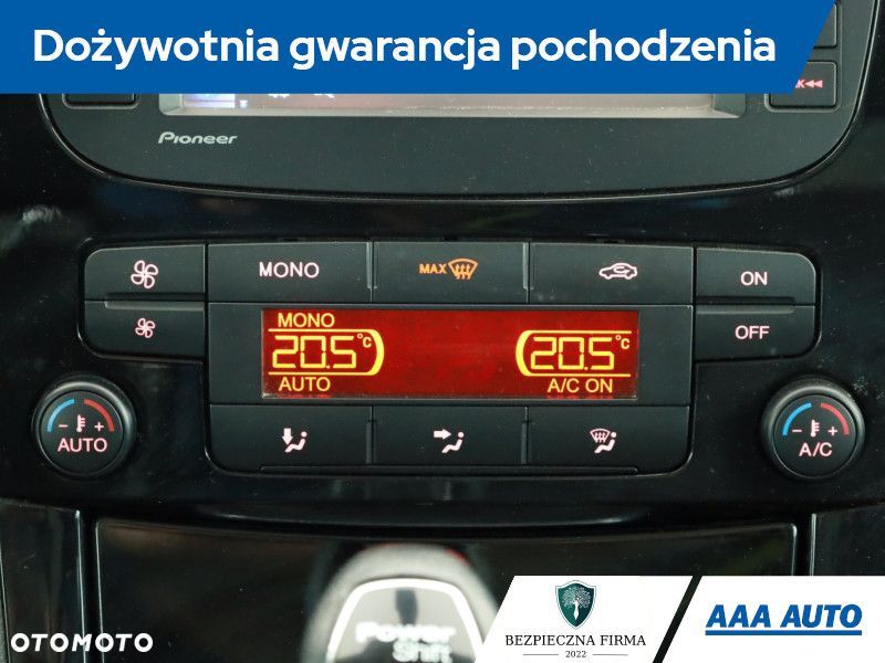 Ford S-Max - 12