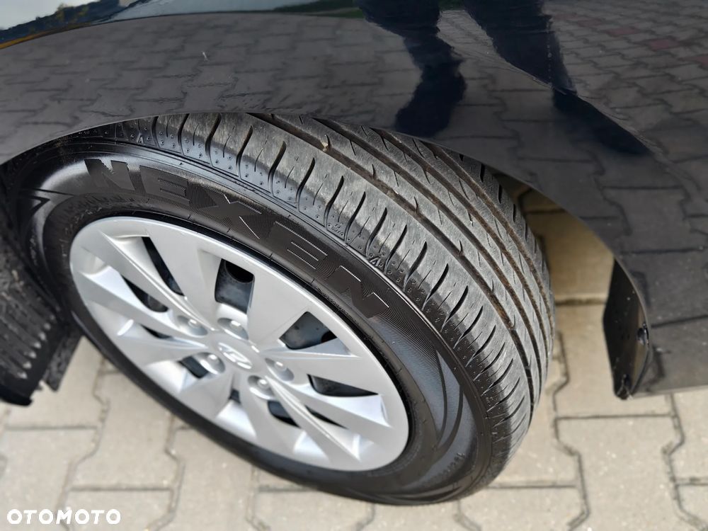 Hyundai i30 Kombi 1.4 Passion Plus - 28