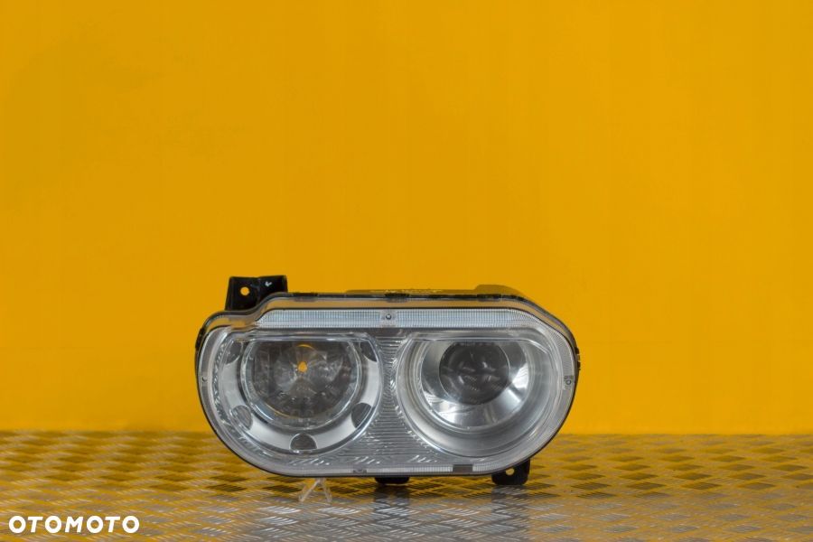 DODGE CHALLENGER 2008- REFLEKTOR LAMPA XENON L USA - 1