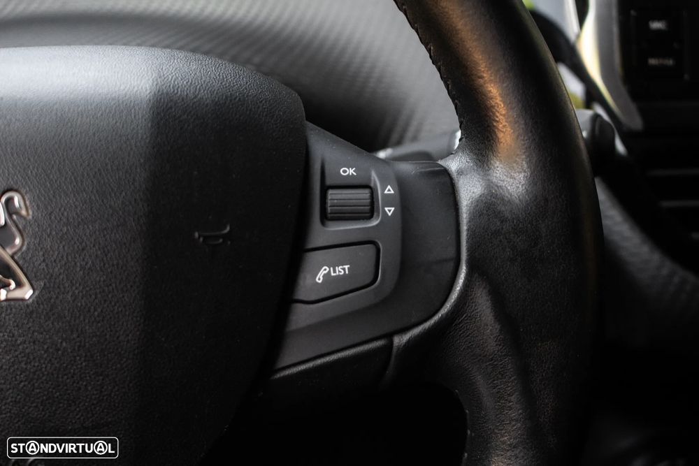 Peugeot 208 82 PureTech Style - 10
