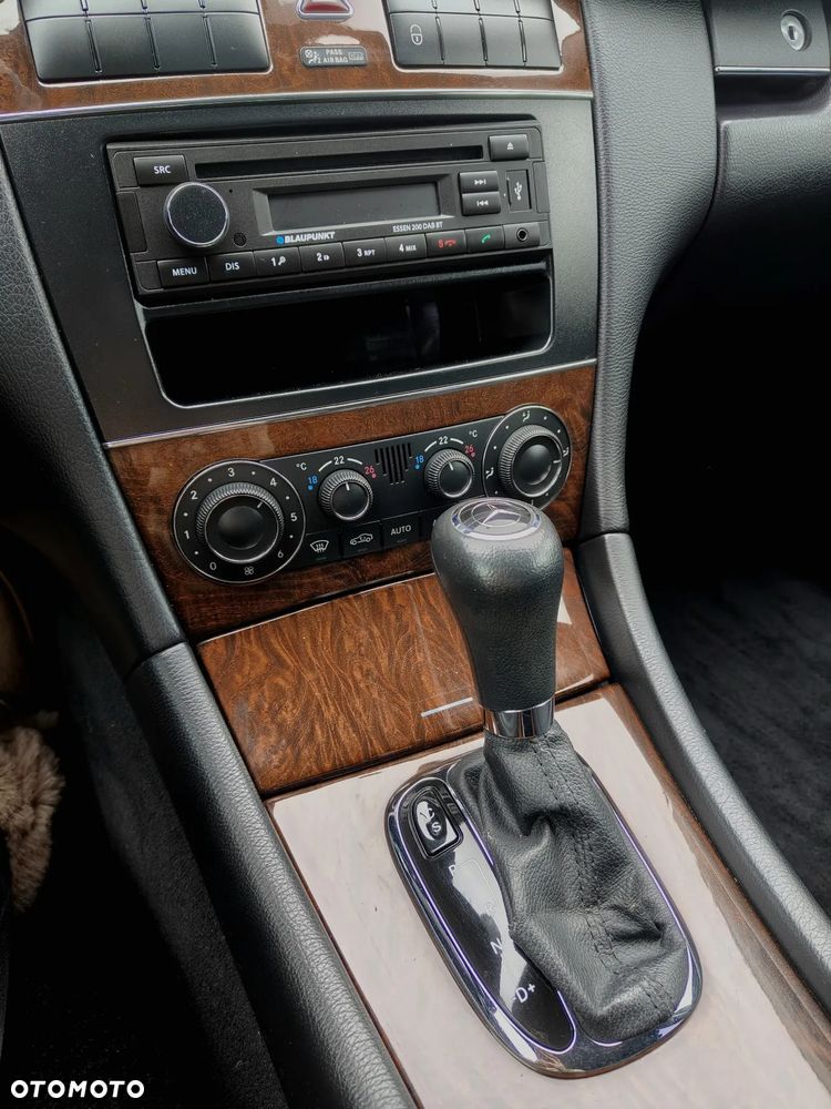 Mercedes-Benz Klasa C 180 Kompressor Automatik Classic - 16