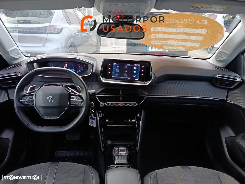 Peugeot 208 1.2 PureTech Allure EAT8 - 8