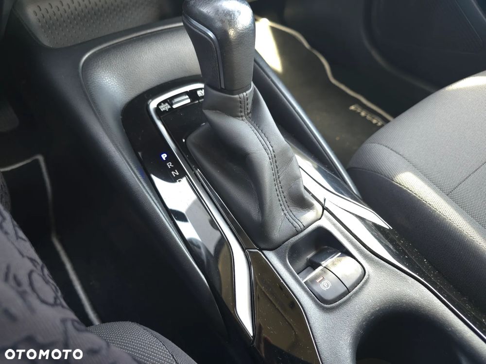 Toyota Corolla 1.8 Hybrid Comfort - 29