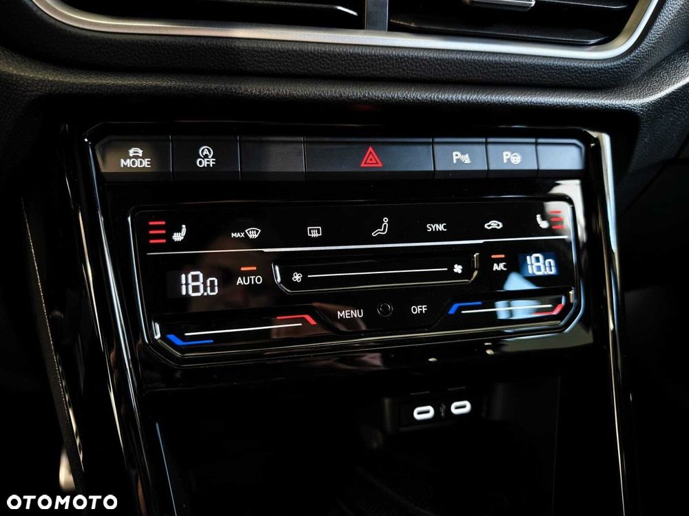 Volkswagen T-Roc - 30