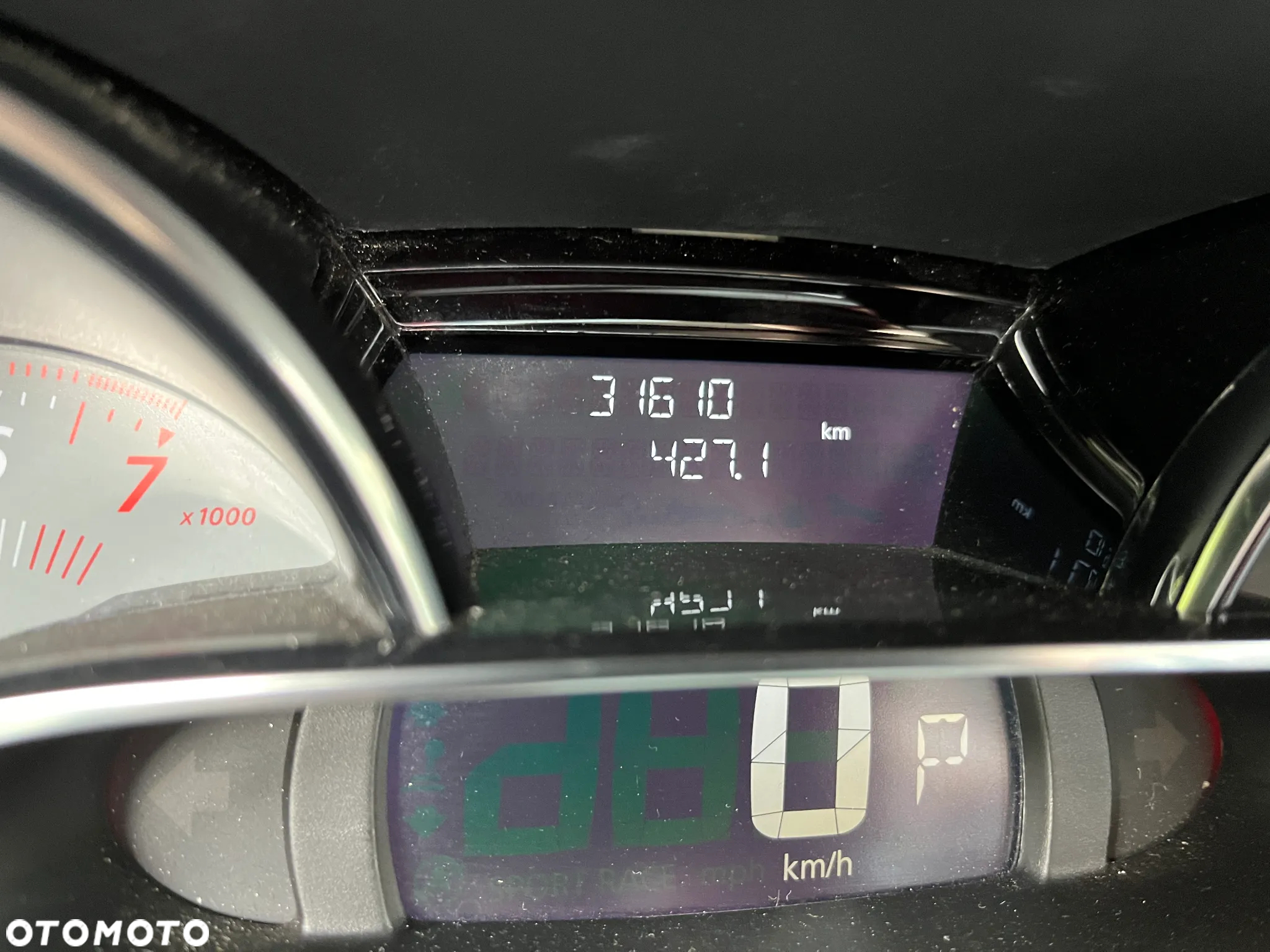 Renault Clio 1.6 R.S.Trophy 220 EDC - 20