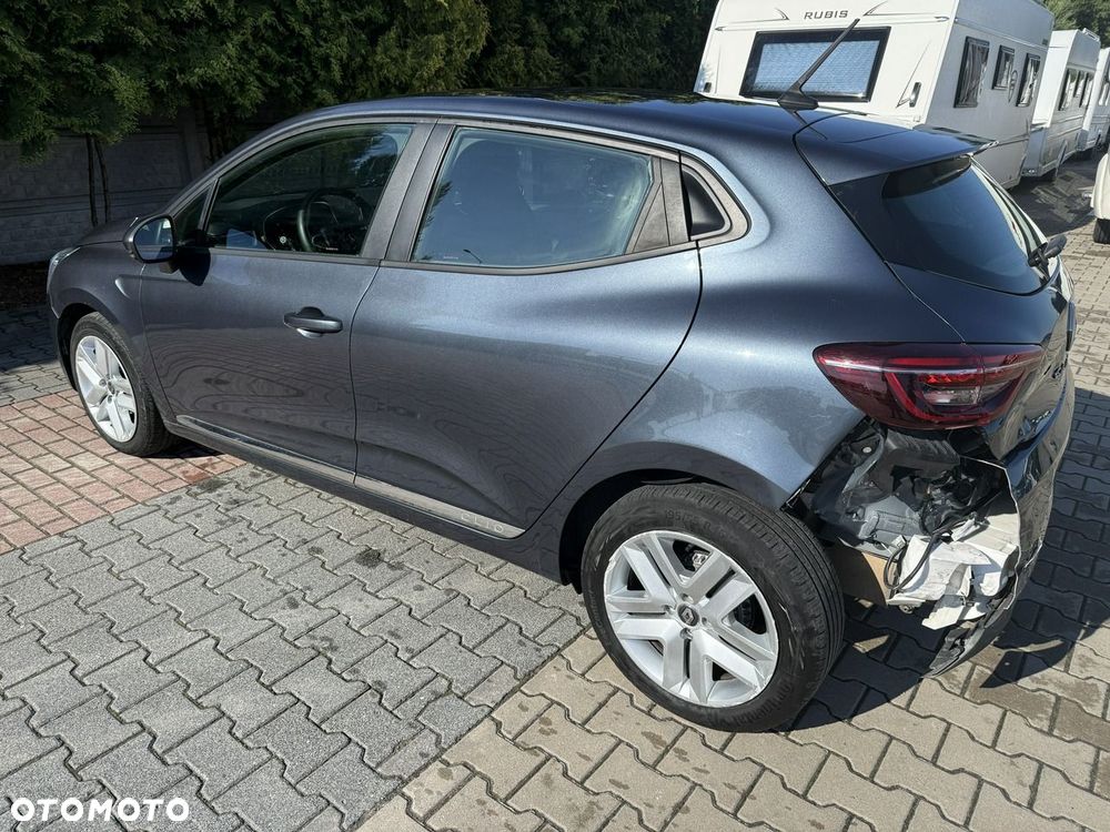 Renault Clio - 6