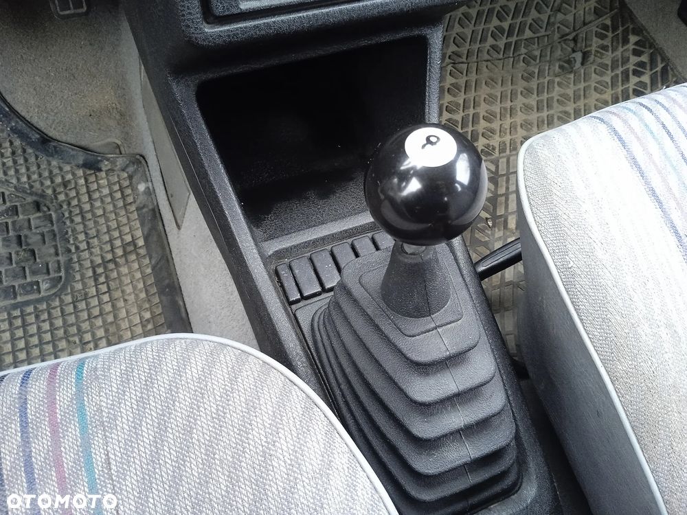 Volkswagen Jetta 1.6 CL TD - 10