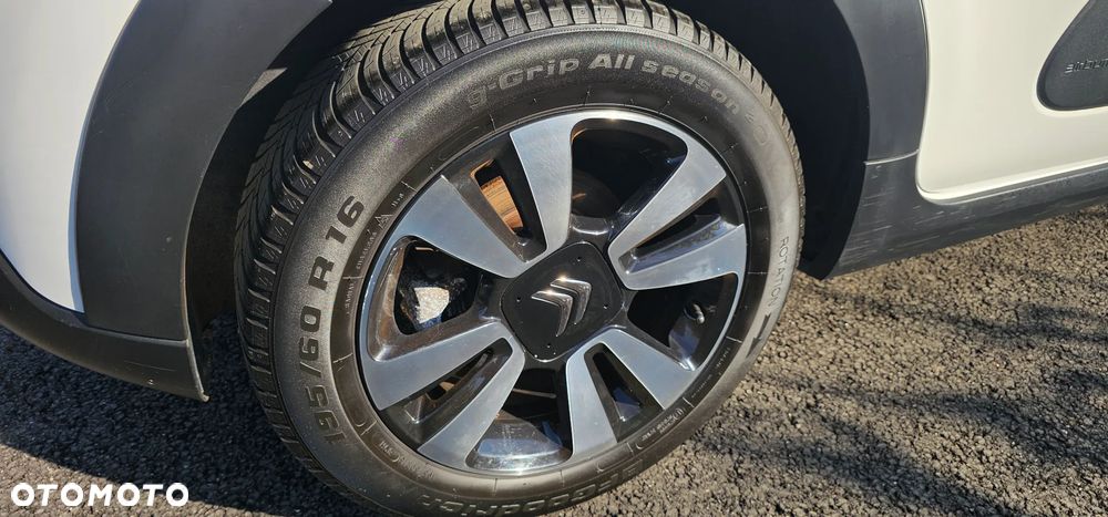 Citroën C3 1.2 PureTech Shine S&S EAT6 - 11