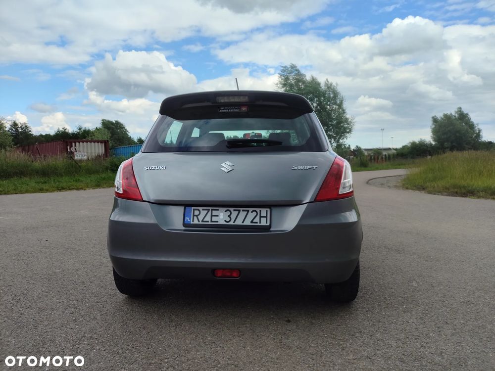 Suzuki Swift - 7