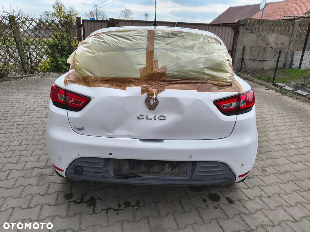 Renault Clio - 7