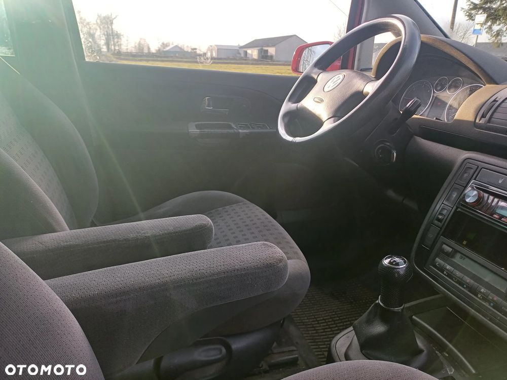 Volkswagen Sharan - 10