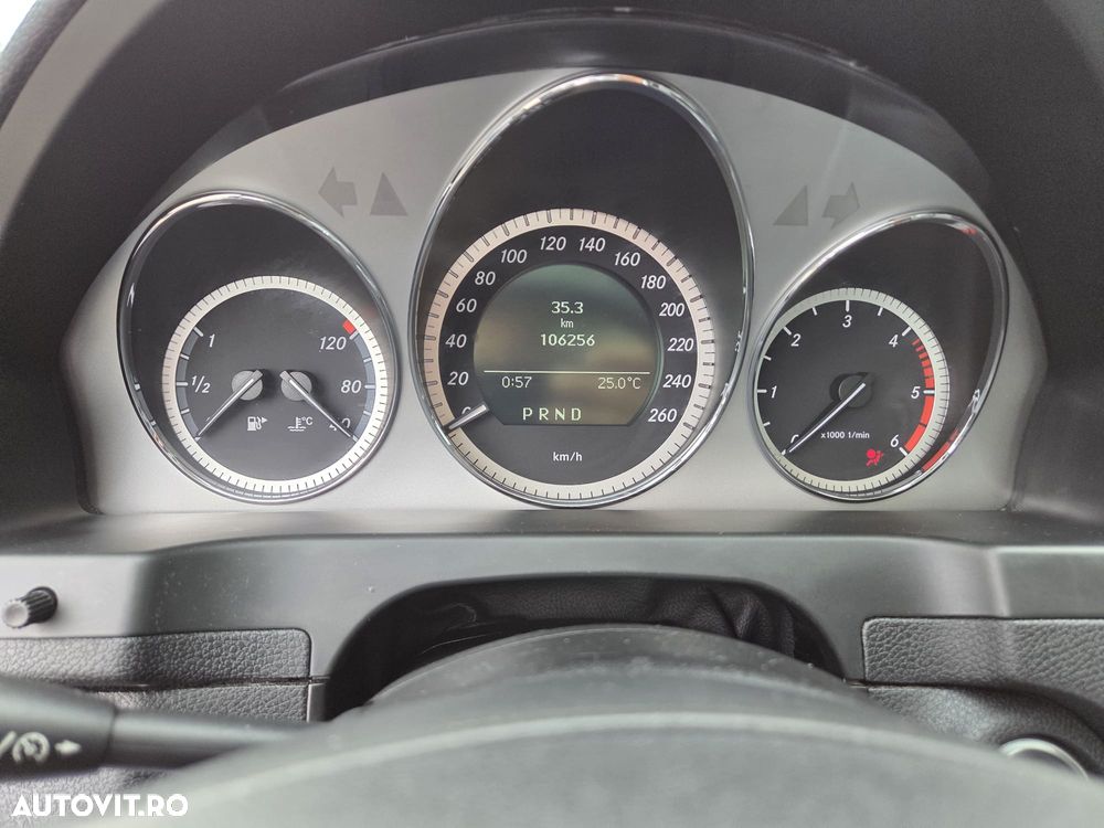 Mercedes-Benz C 180 CDI 7G-TRONIC Avantgarde Edition - 24