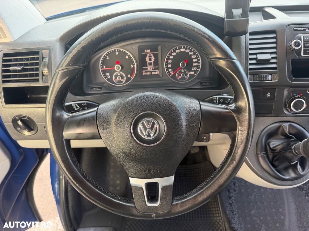 Volkswagen Transporter - 11