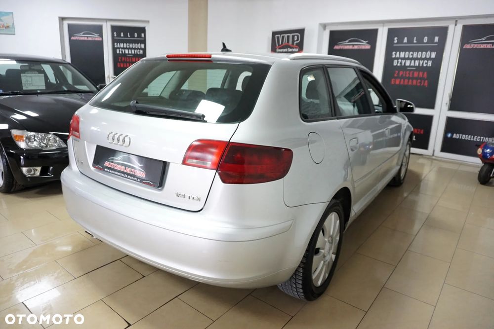 Audi A3 Sportback 1.9 TDI Ambition - 4
