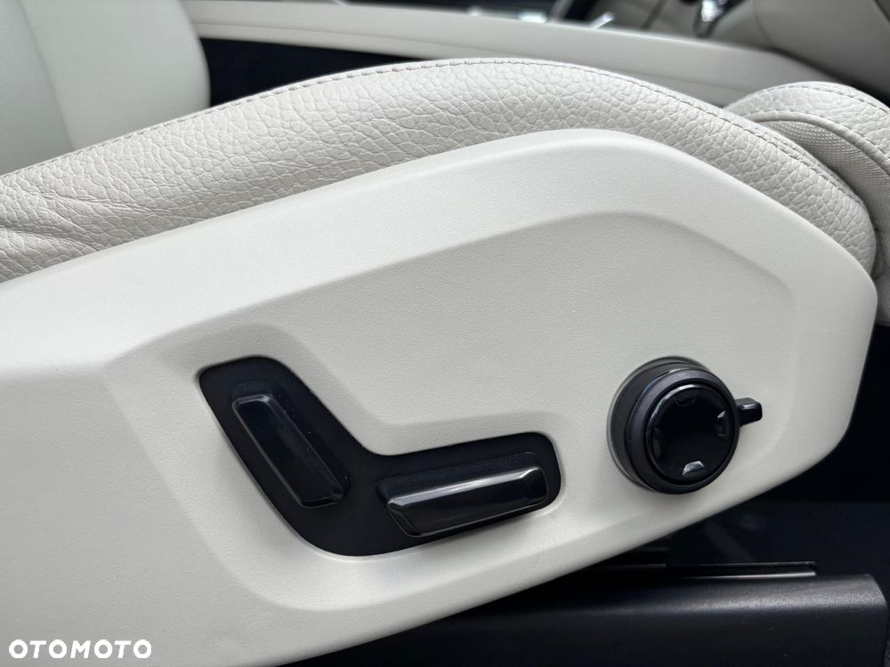 Volvo XC 60 B4 D Plus Bright - 20