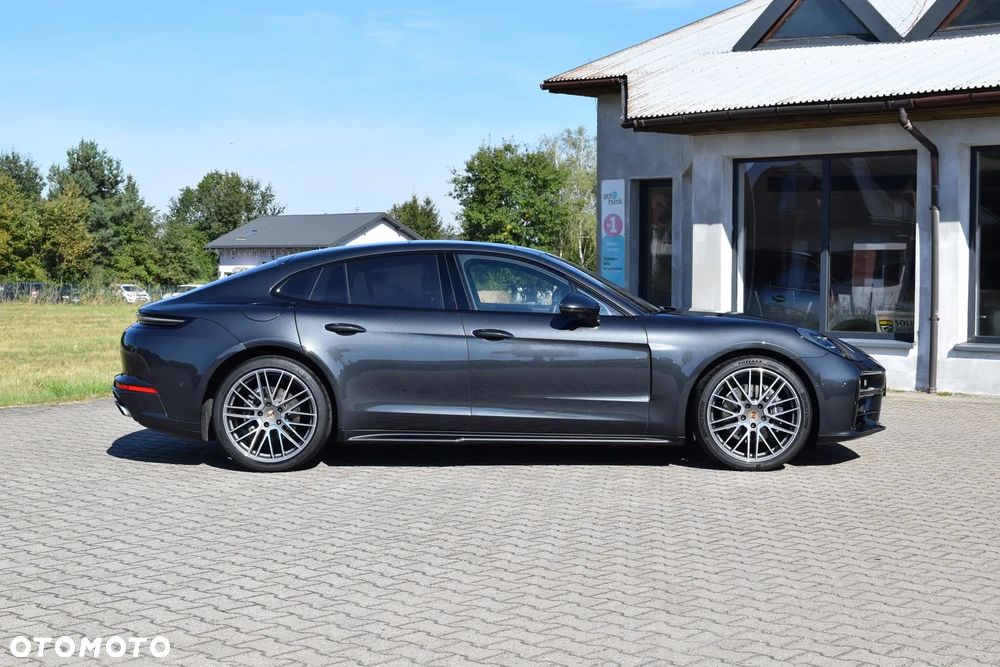 Porsche Panamera 4 - 9