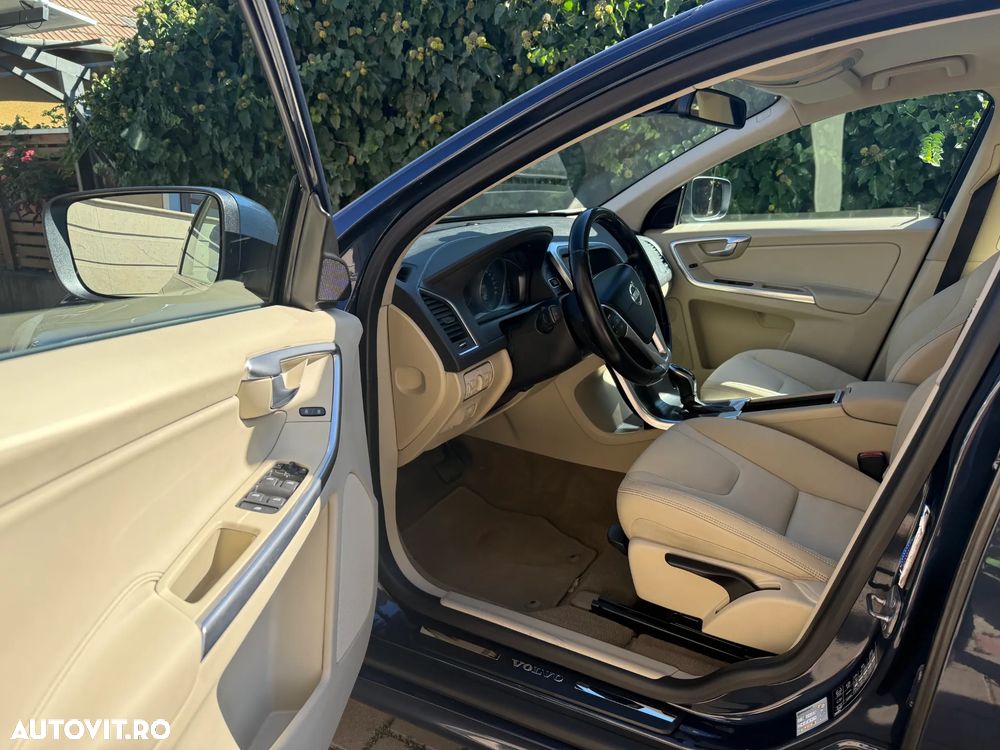 Volvo XC 60 - 4