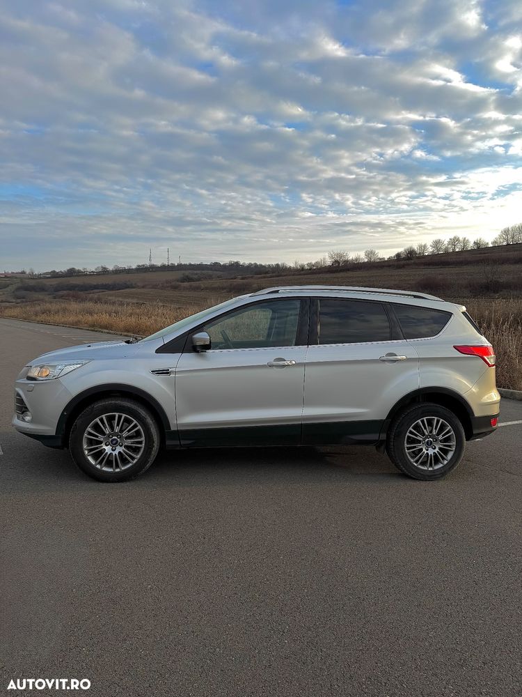 Ford Kuga - 10