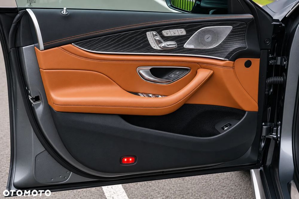 Mercedes-Benz AMG GT - 16