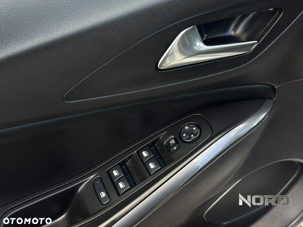 Opel Grandland X 1.2 T Innovation S&S - 21
