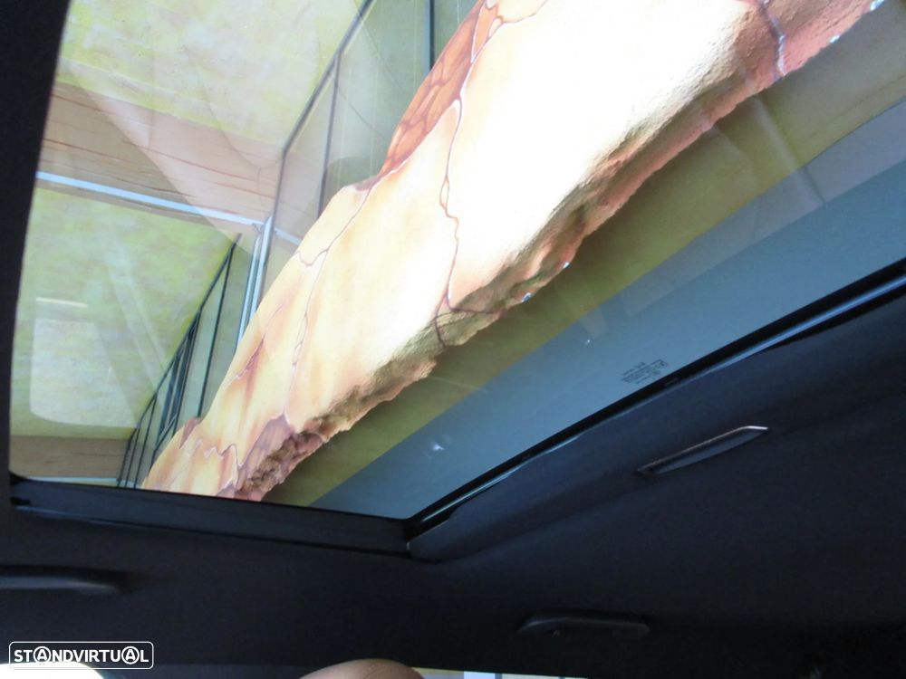 Mercedes-Benz C 350 e T 7G-TRONIC AMG Line - 44