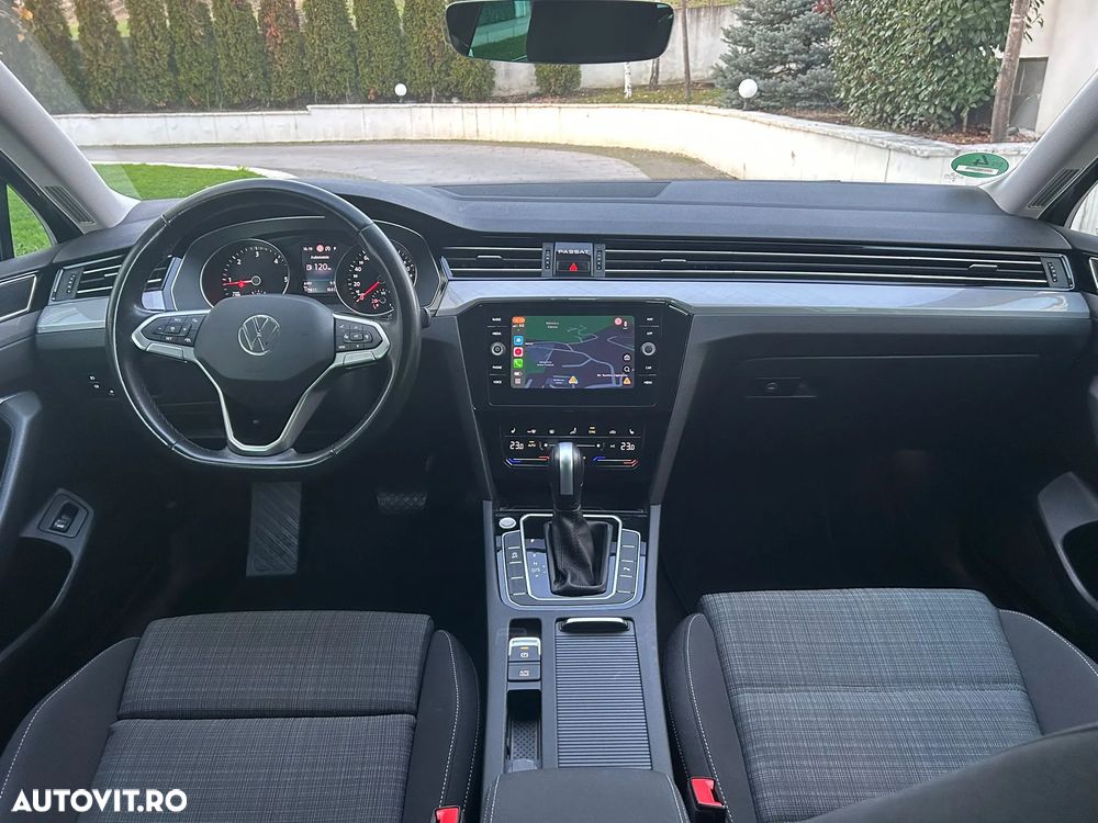 Volkswagen Passat Variant 2.0 TDI SCR DSG Comfortline - 9