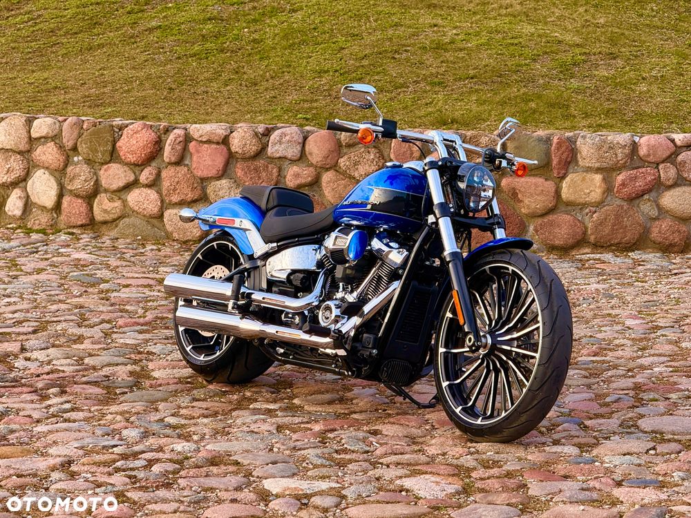 Harley-Davidson Softail Breakout - 2