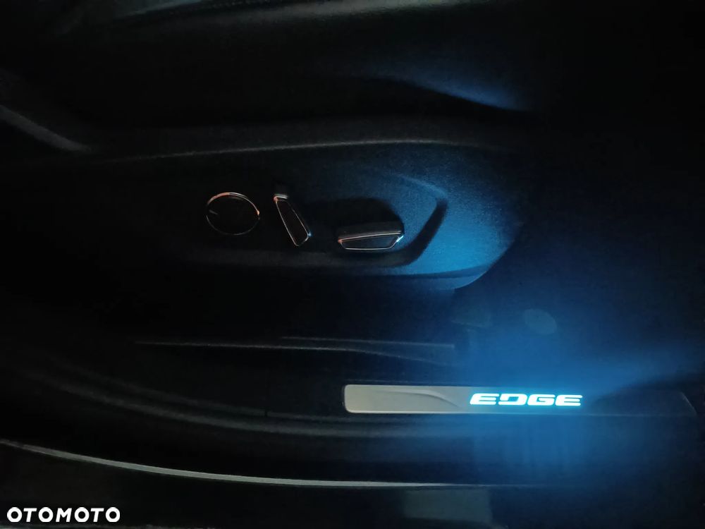 Ford Edge 2.0 EcoBlue Twin-Turbo 4WD Titanium - 9