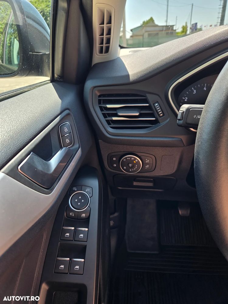Ford Focus 1.0 EcoBoost Titanium - 20