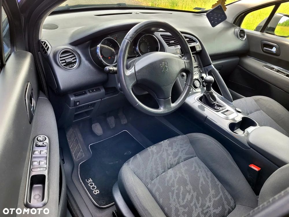 Peugeot 3008 1.6 Premium - 9