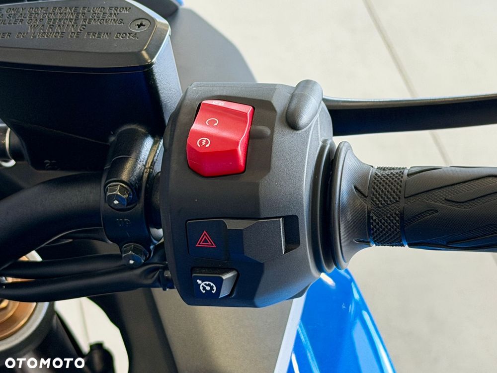 Suzuki GSX 1000 - 11