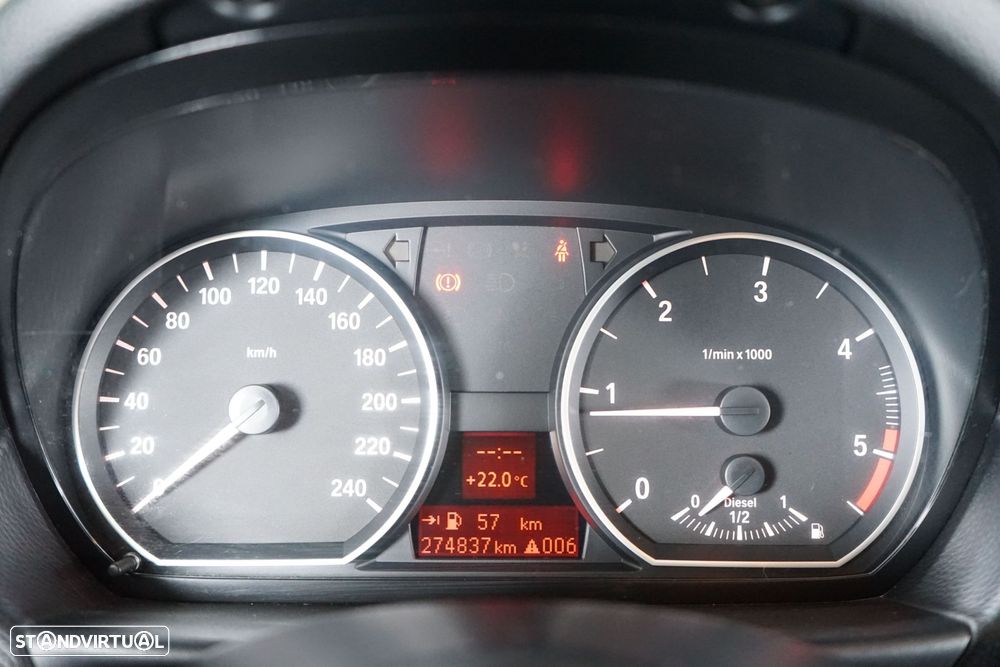 BMW 118 d - 25